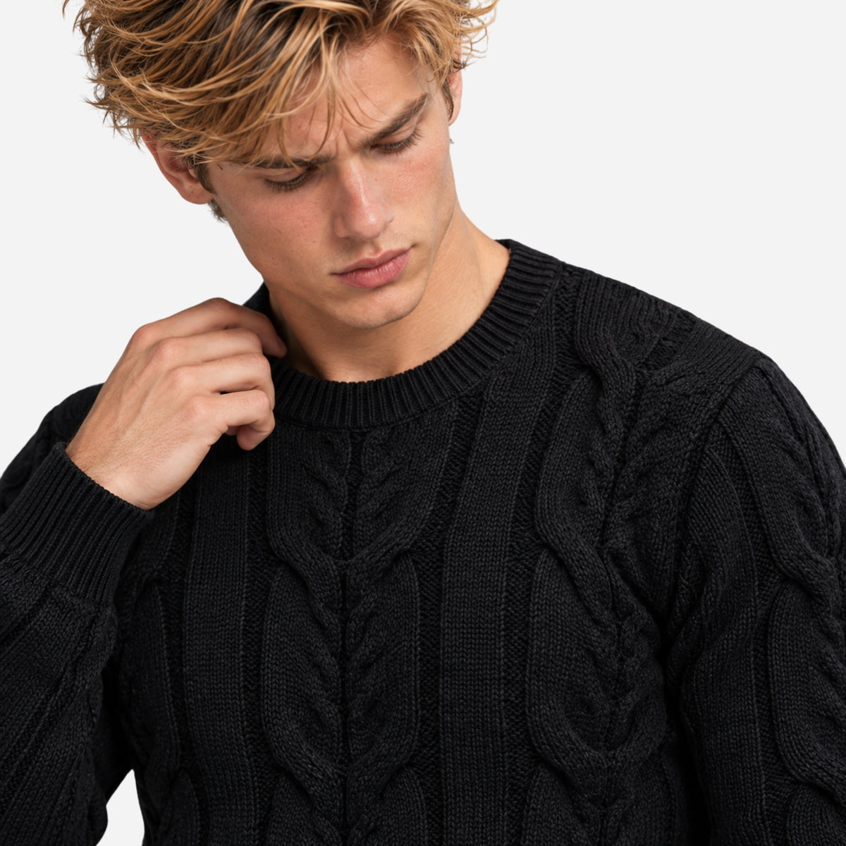 Men's Textured Crew-Neck Knitted Jumper-Fowsa