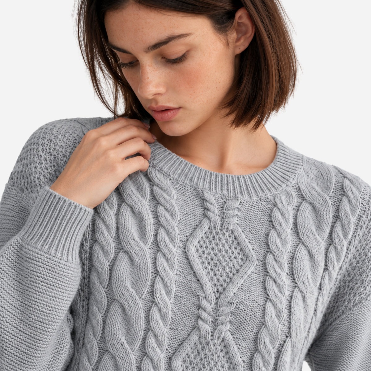Women’s Diamond Cable-Knit Crew-Neck Jumper-Fowsa